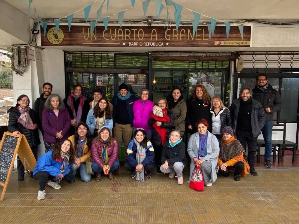 Intervención comunitaria desde la universidad. Practicas docentes y reflexión ética. Bárbara Olivares y Álvaro Ayala del Castillo.